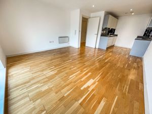Lounge- click for photo gallery